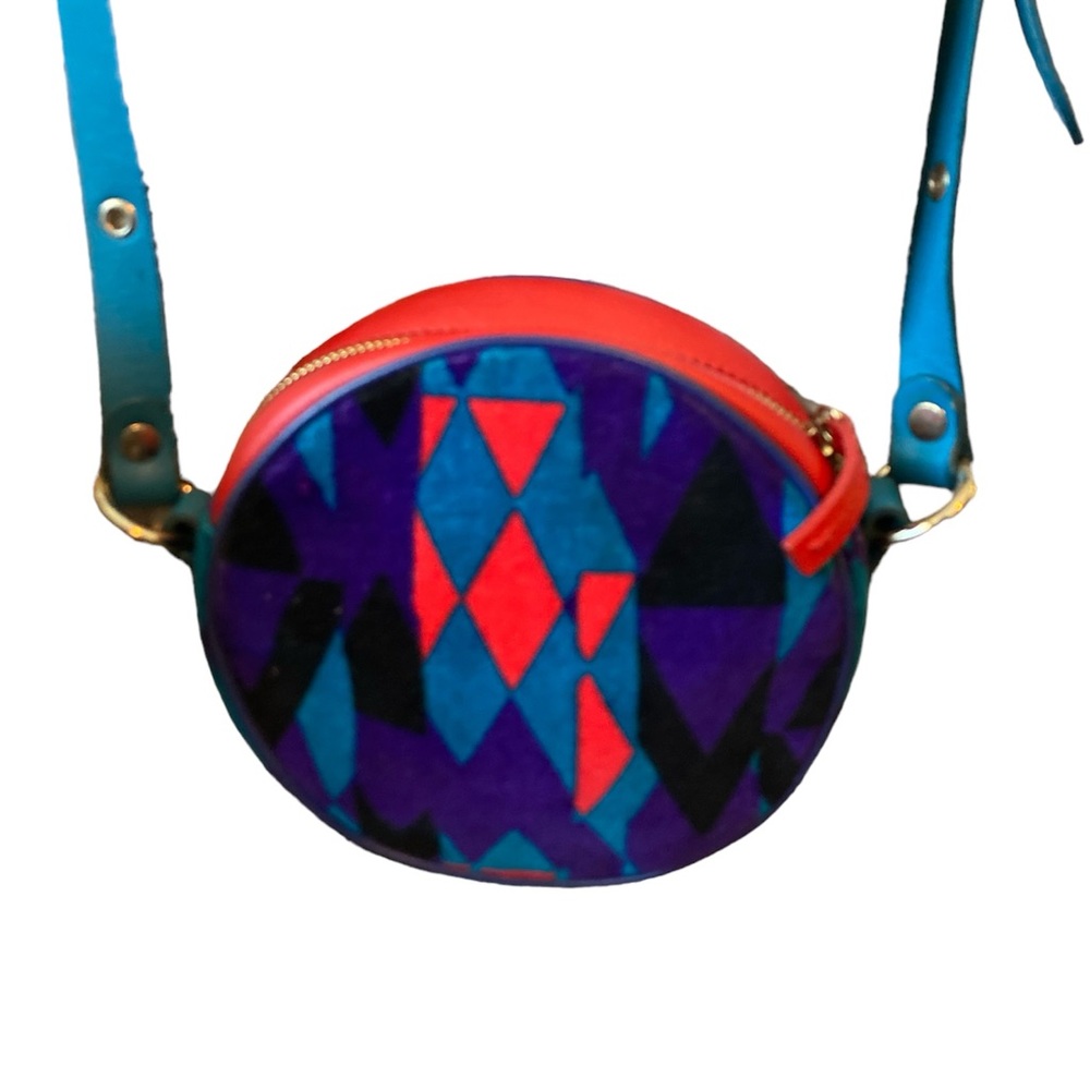 RARE 🔥MISSONI Navajo  Canteen Bag